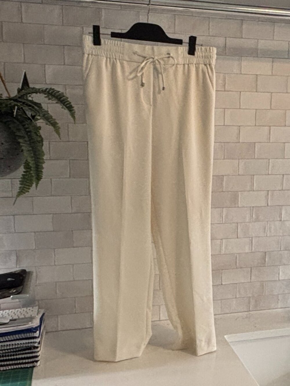 Talbots Polyester Stretch Pants w/ Elastic Waist and Drawstring - Women's Medium